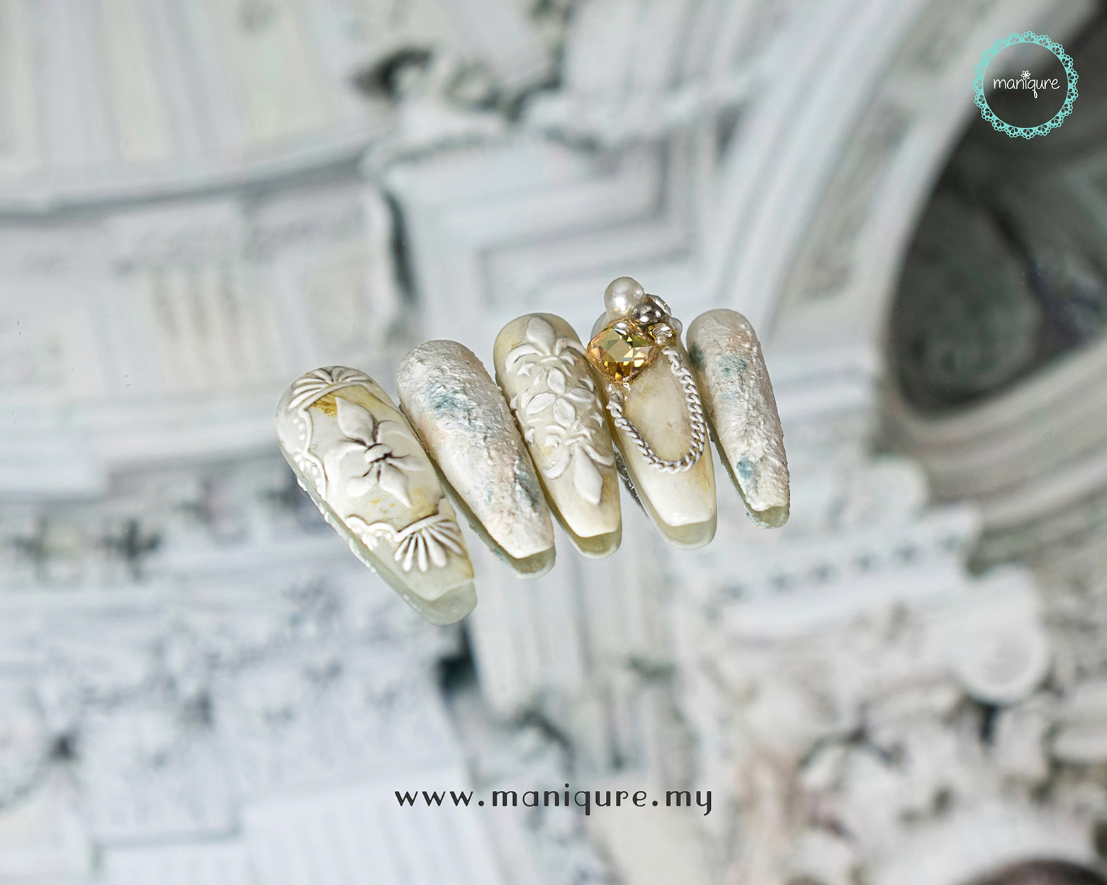 Longhena Nails - Baroque Manicure