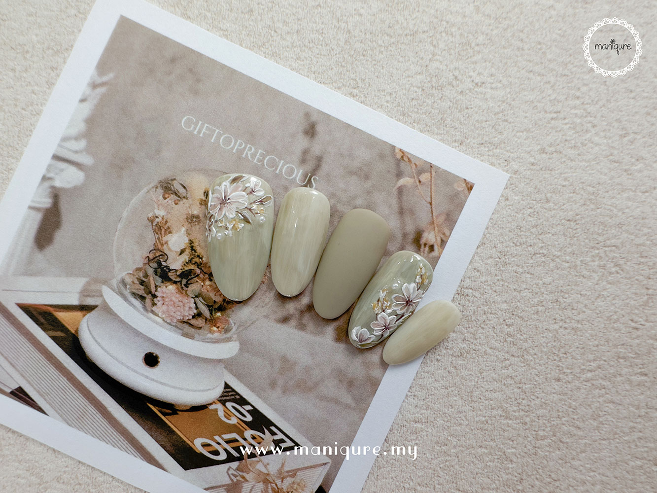 Giftoprecious Nails