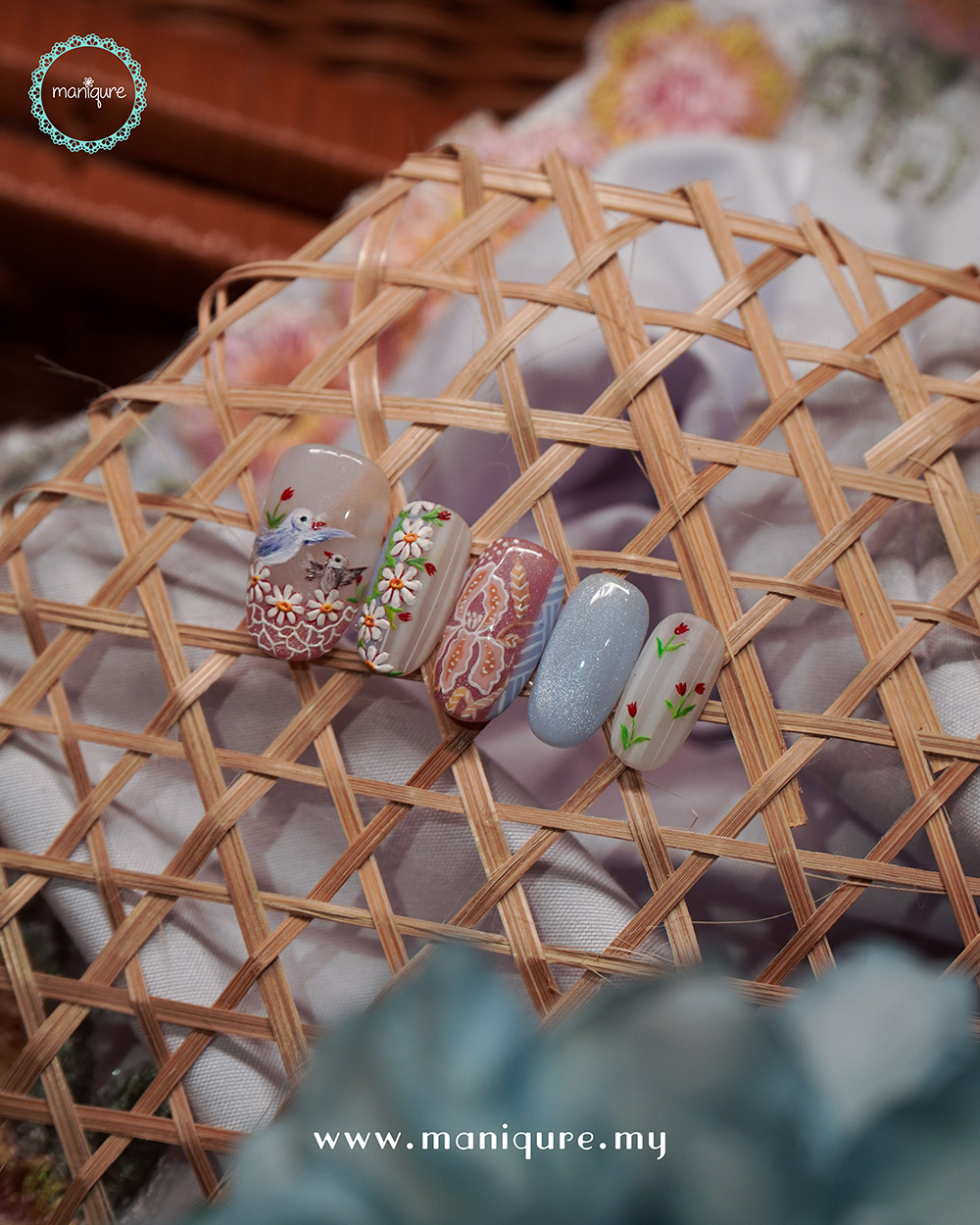 Nya Nya – Peranakan Nails